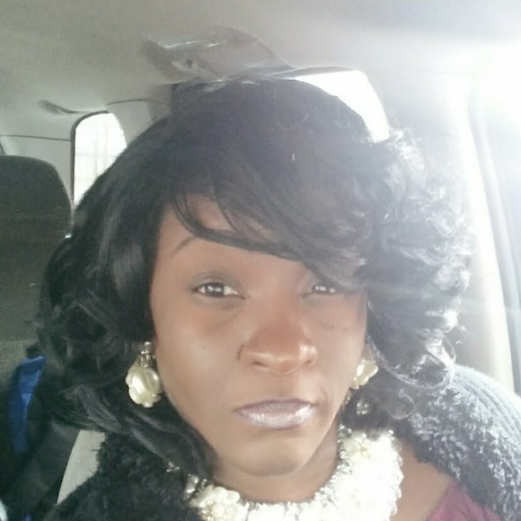 Meet your Posher, Athena - Picture 1 of 1